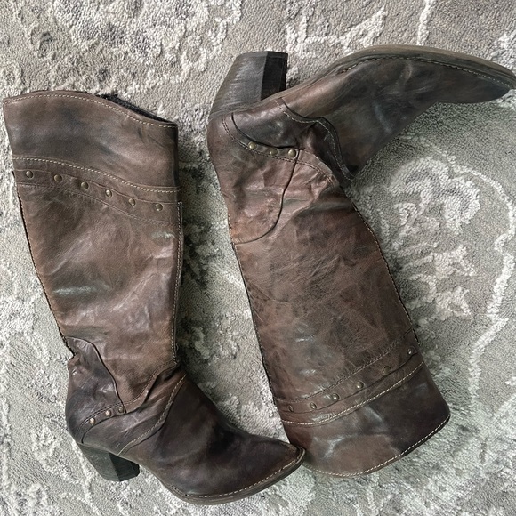 Khrio brown leather cowboy inspired boot - Picture 1 of 5